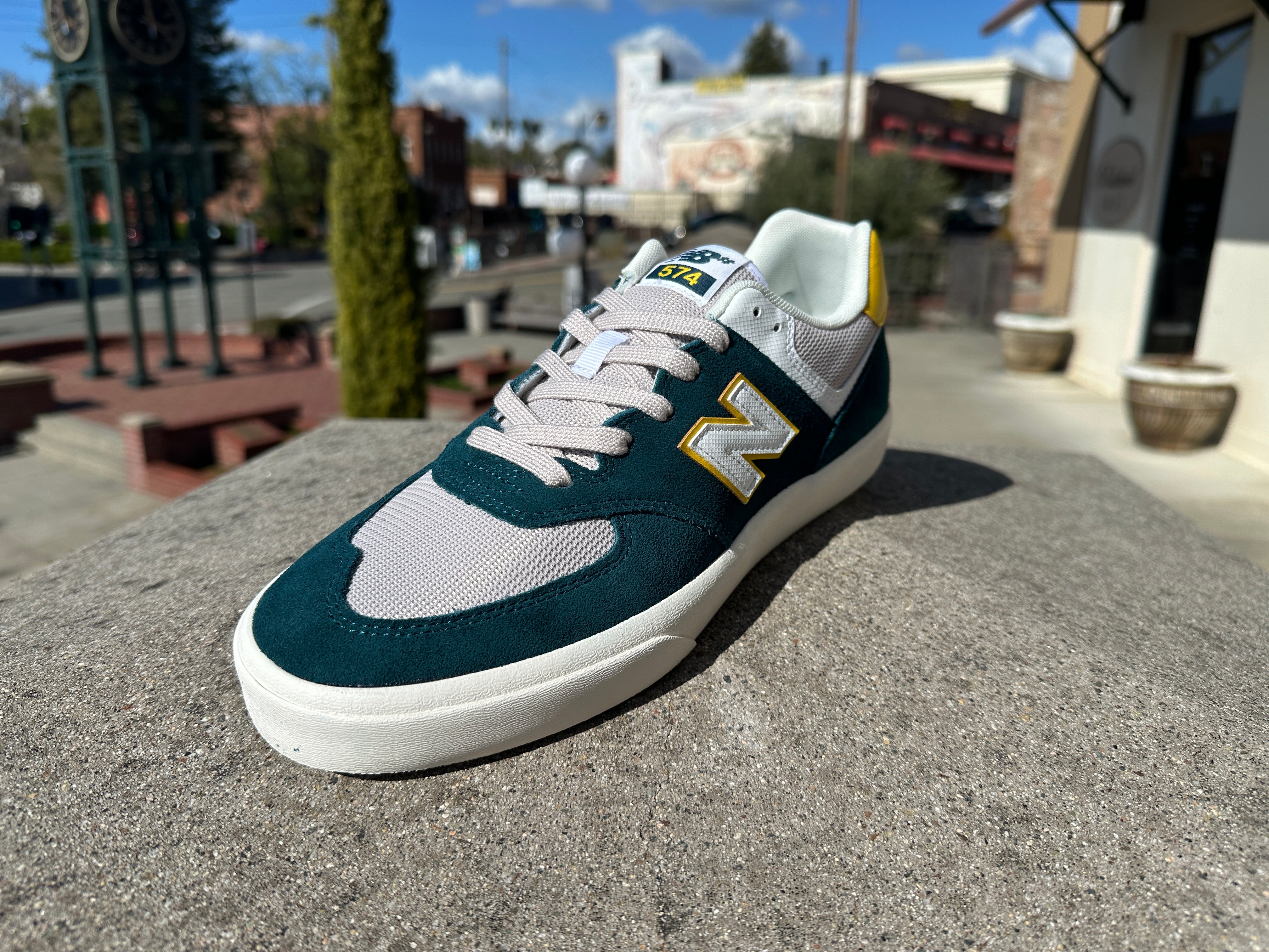 New balance 574 green yellow best sale